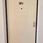 דירה Eja's *