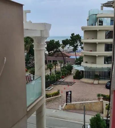 Eja's Apartment Golem (Tirana)