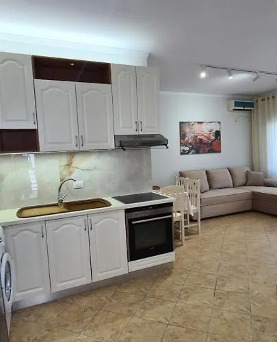 Eja's Golem (Tirana)